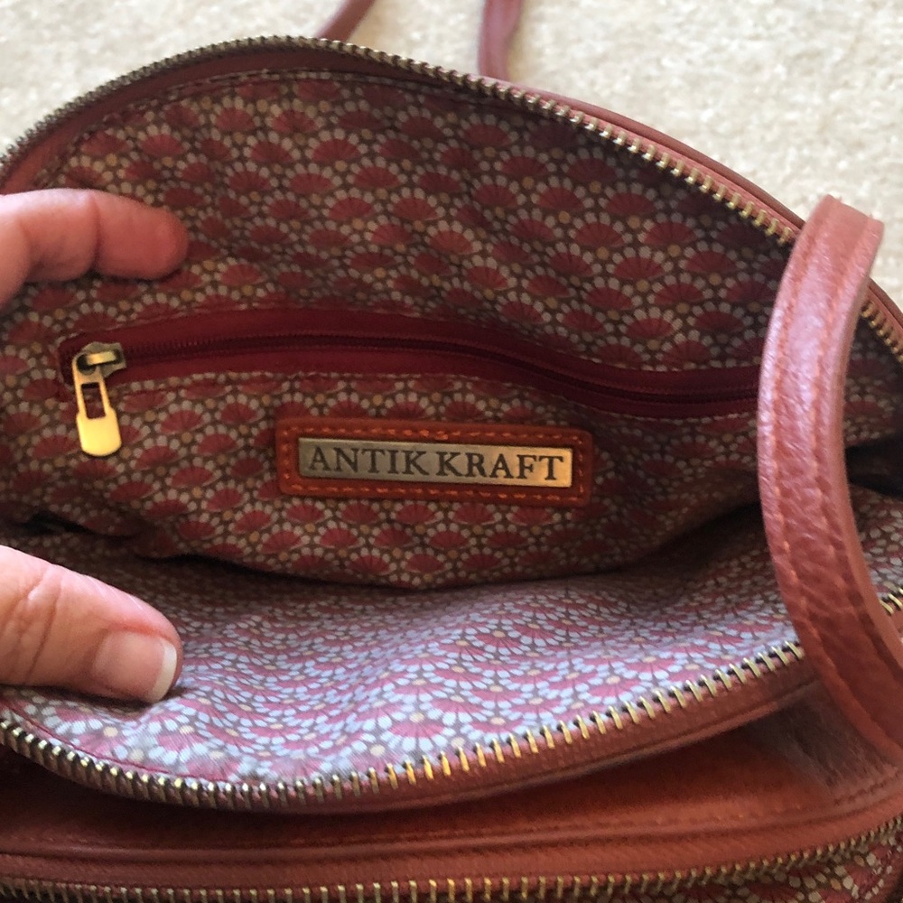 Woven look crossbody purse - Picture 5 of 7